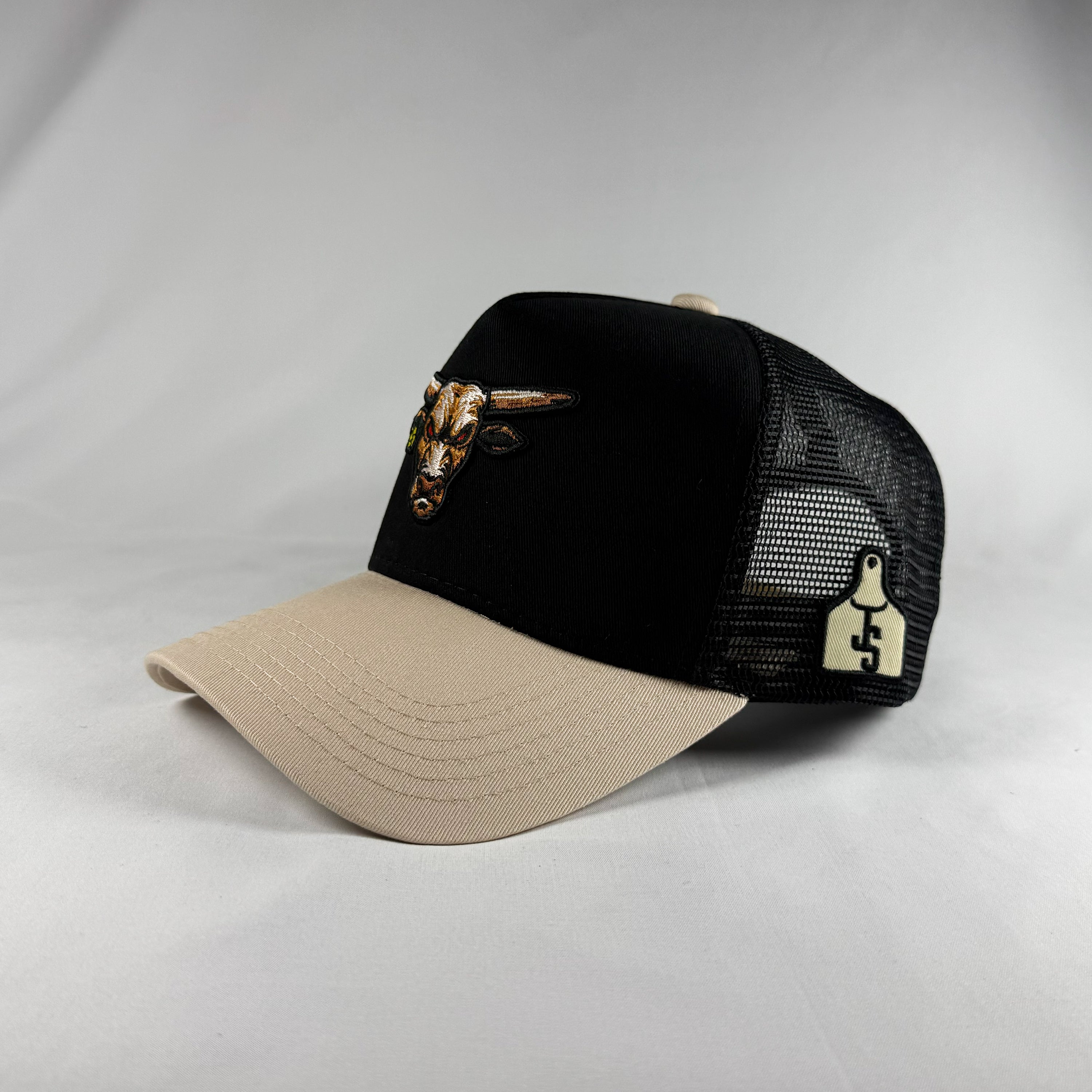 Toro bravo 2 gorra vaquera de camionero