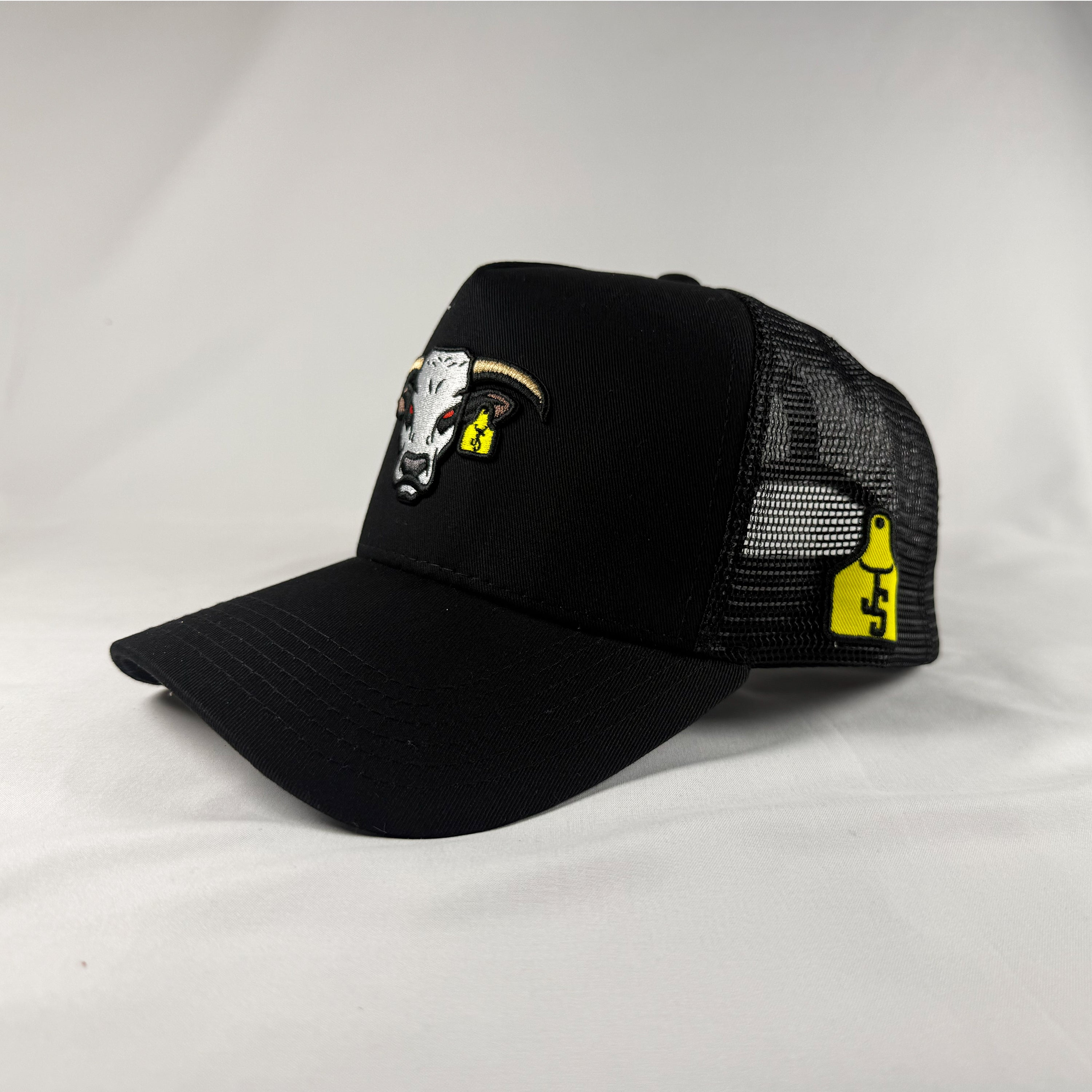 Toro bravo gorra vaquera de camionero