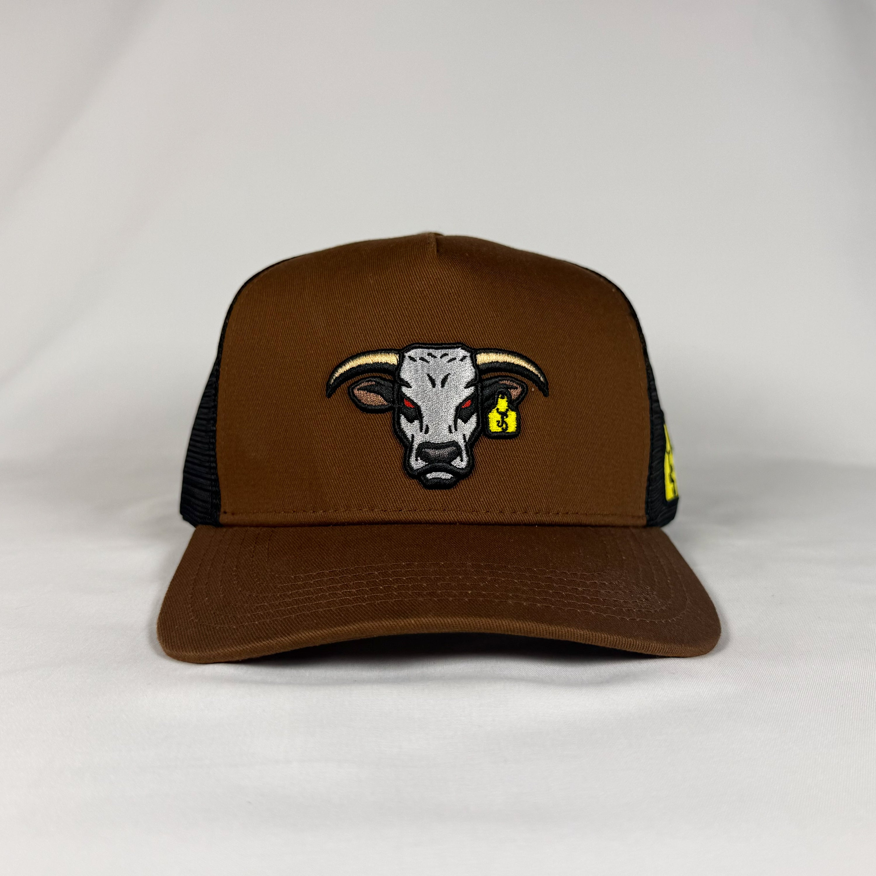 toro bravo gorra vaquera de camionero